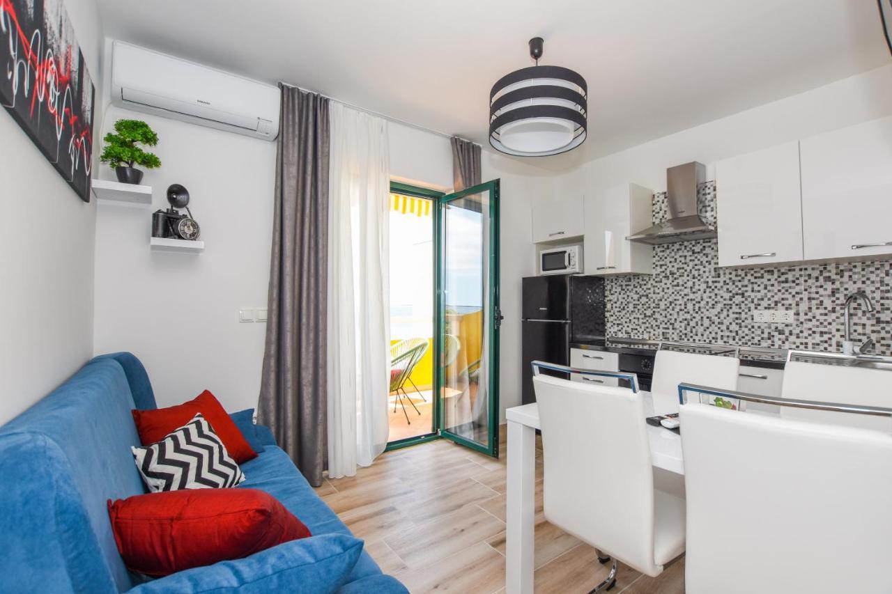 Apartmani Plazibat マンドレ エクステリア 写真