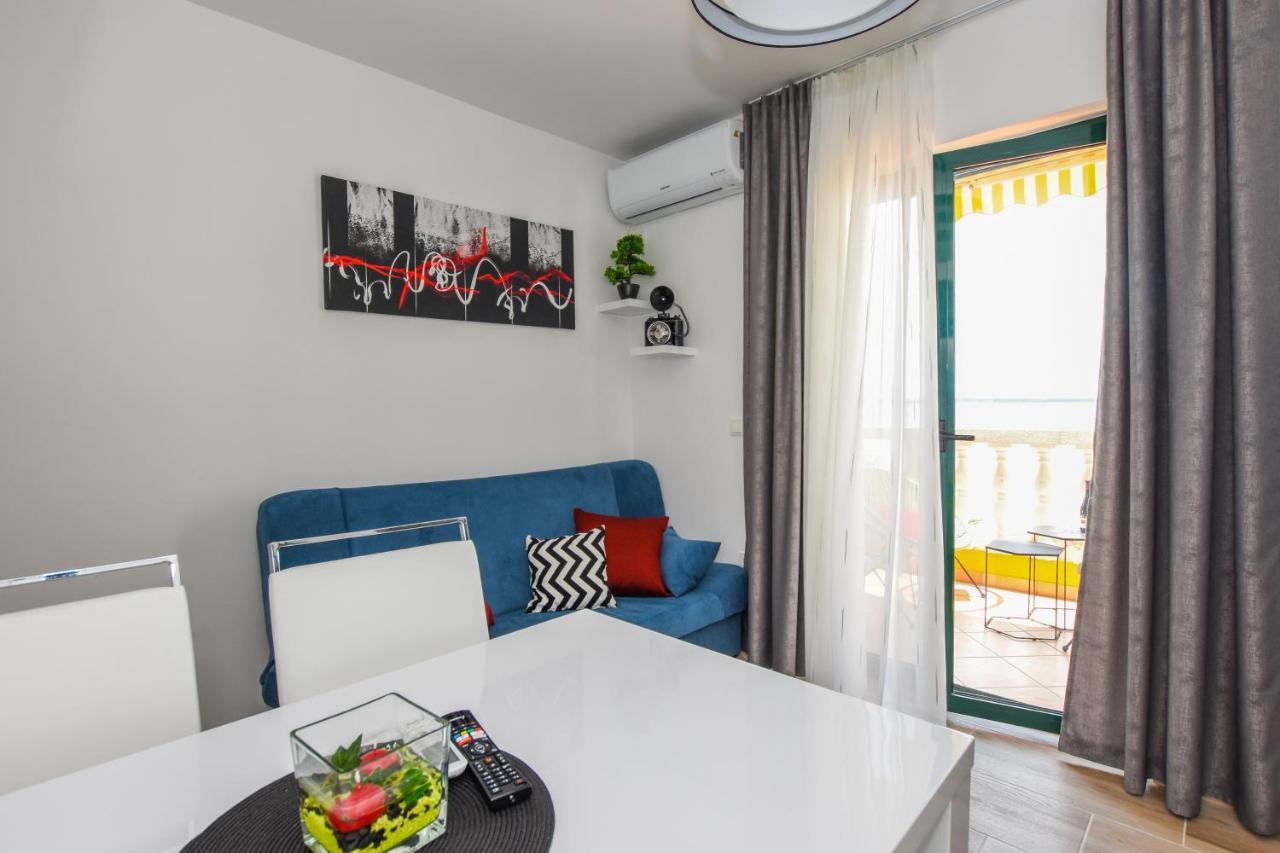 Apartmani Plazibat マンドレ エクステリア 写真